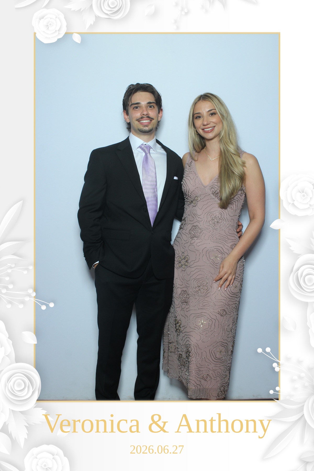 Veronica & Anthony | View more photos from the event at gallery.myselfiemirror.ca/u/romanmyselfiemirrorca/Veronica-Anthony