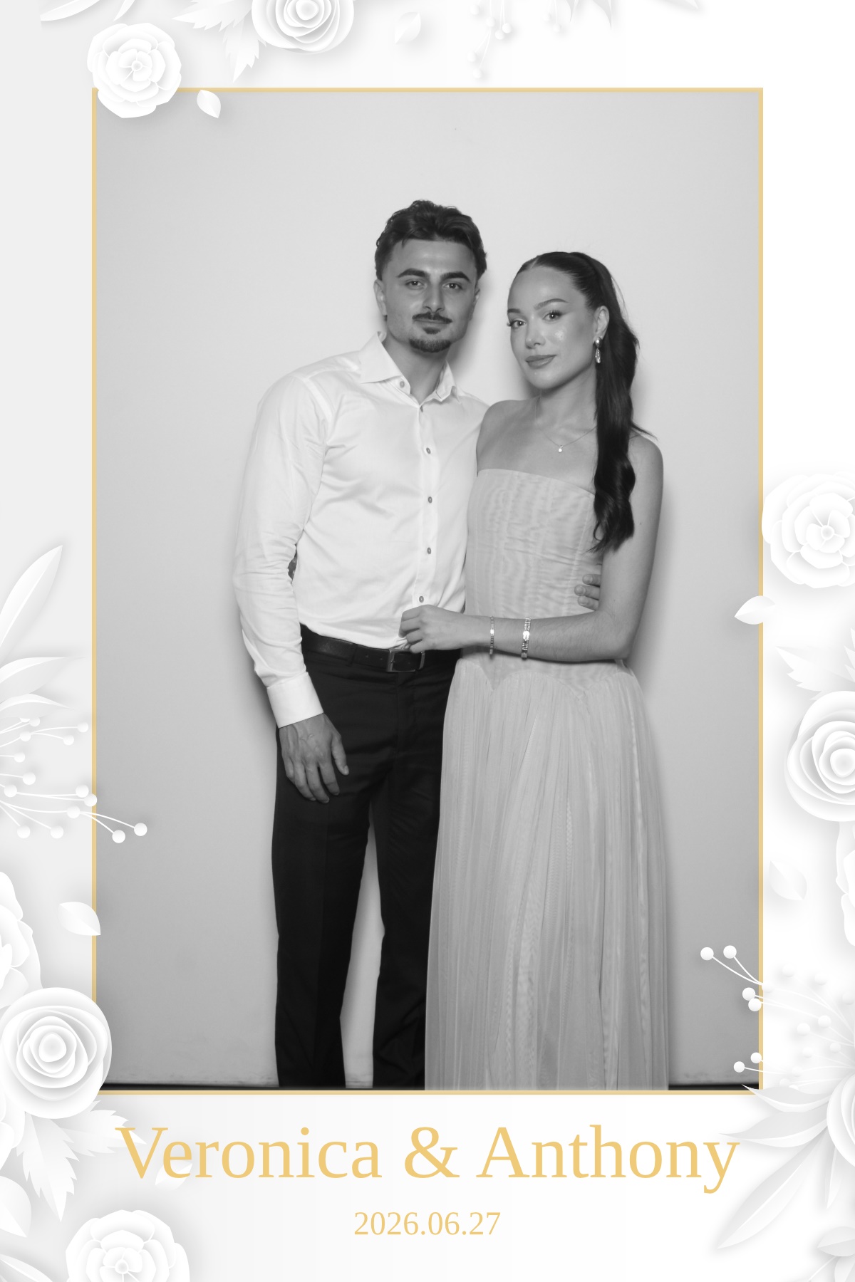Veronica & Anthony | View more photos from the event at gallery.myselfiemirror.ca/u/romanmyselfiemirrorca/Veronica-Anthony