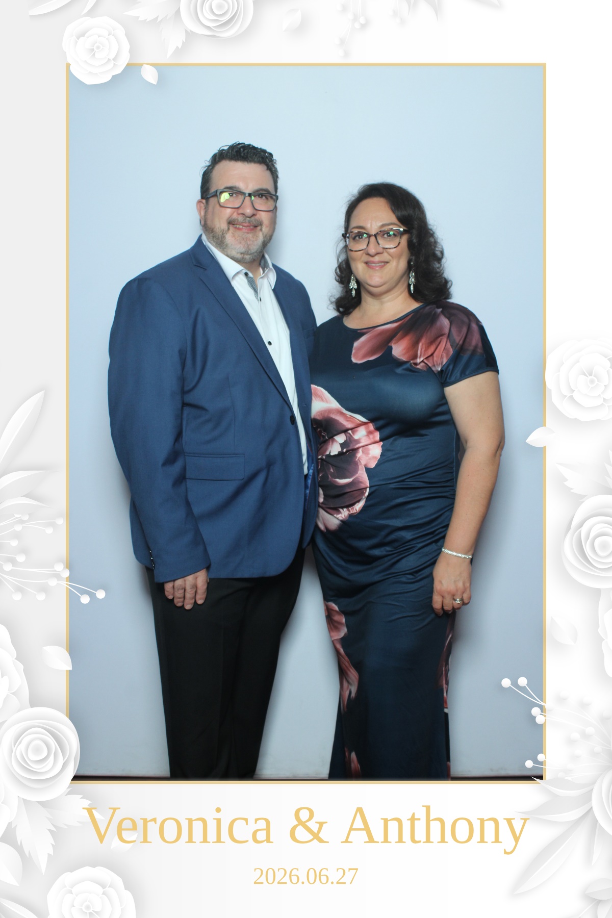 Veronica & Anthony | View more photos from the event at gallery.myselfiemirror.ca/u/romanmyselfiemirrorca/Veronica-Anthony