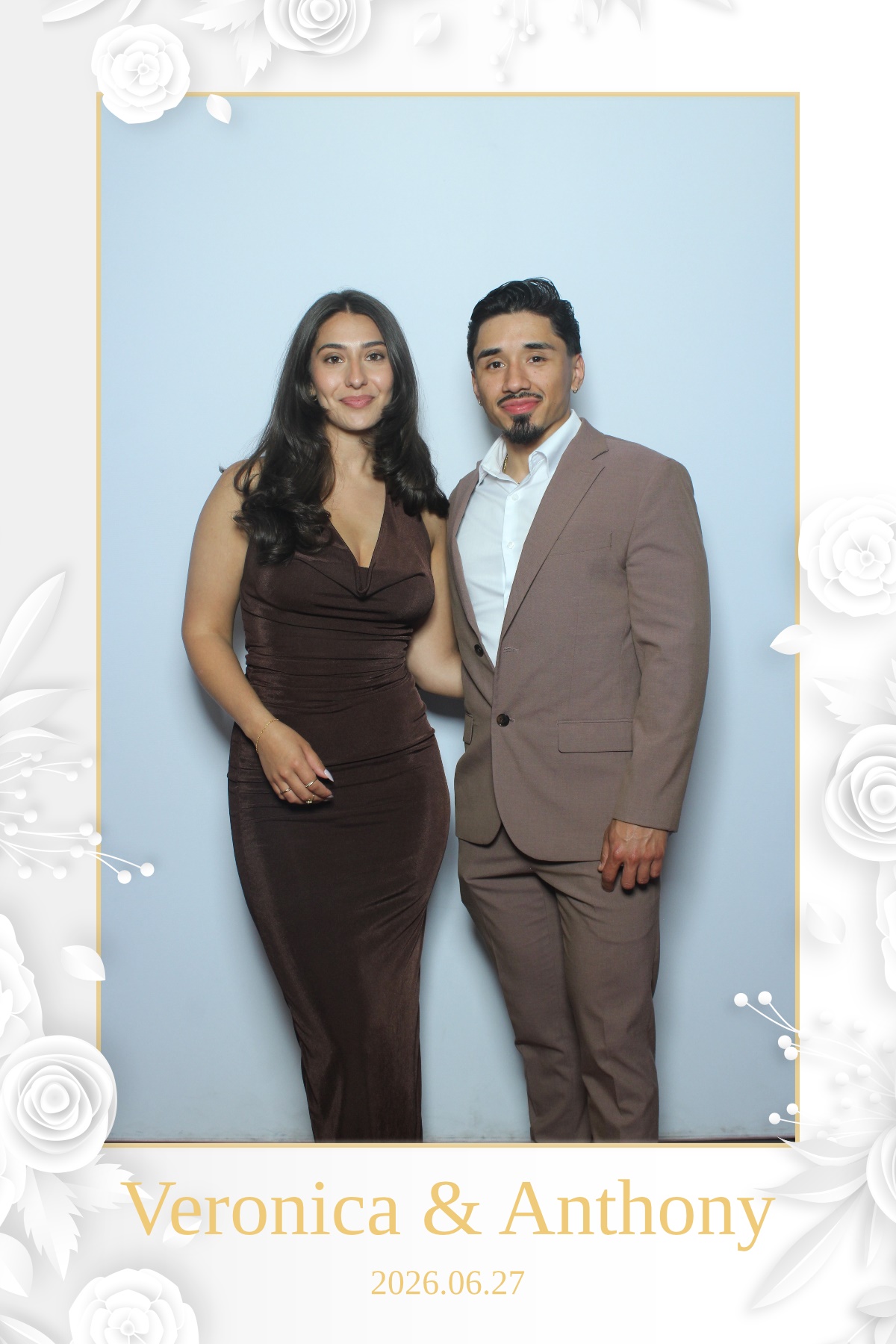 Veronica & Anthony | View more photos from the event at gallery.myselfiemirror.ca/u/romanmyselfiemirrorca/Veronica-Anthony