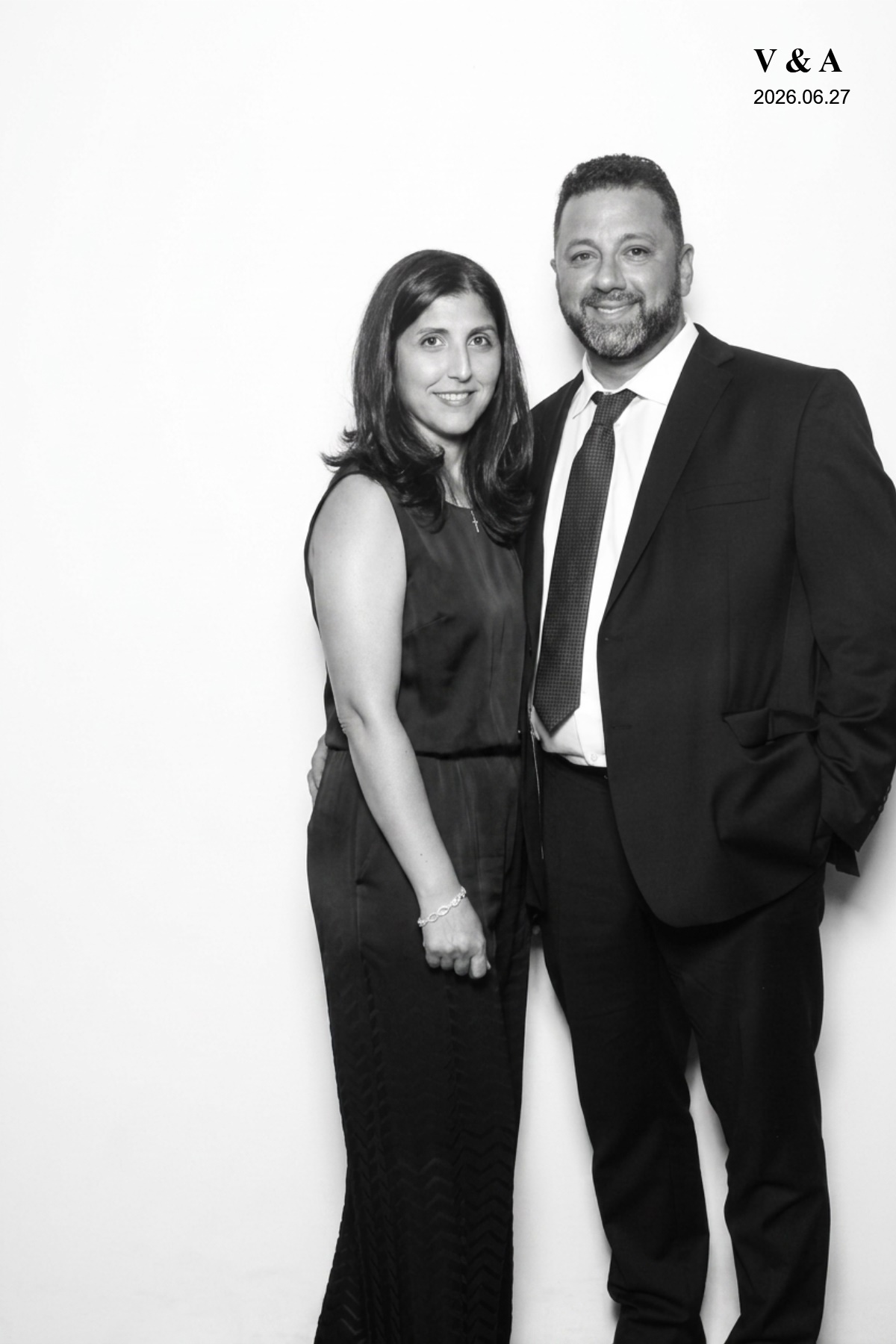 Veronica & Anthony | View more photos from the event at gallery.myselfiemirror.ca/u/romanmyselfiemirrorca/Veronica-Anthony