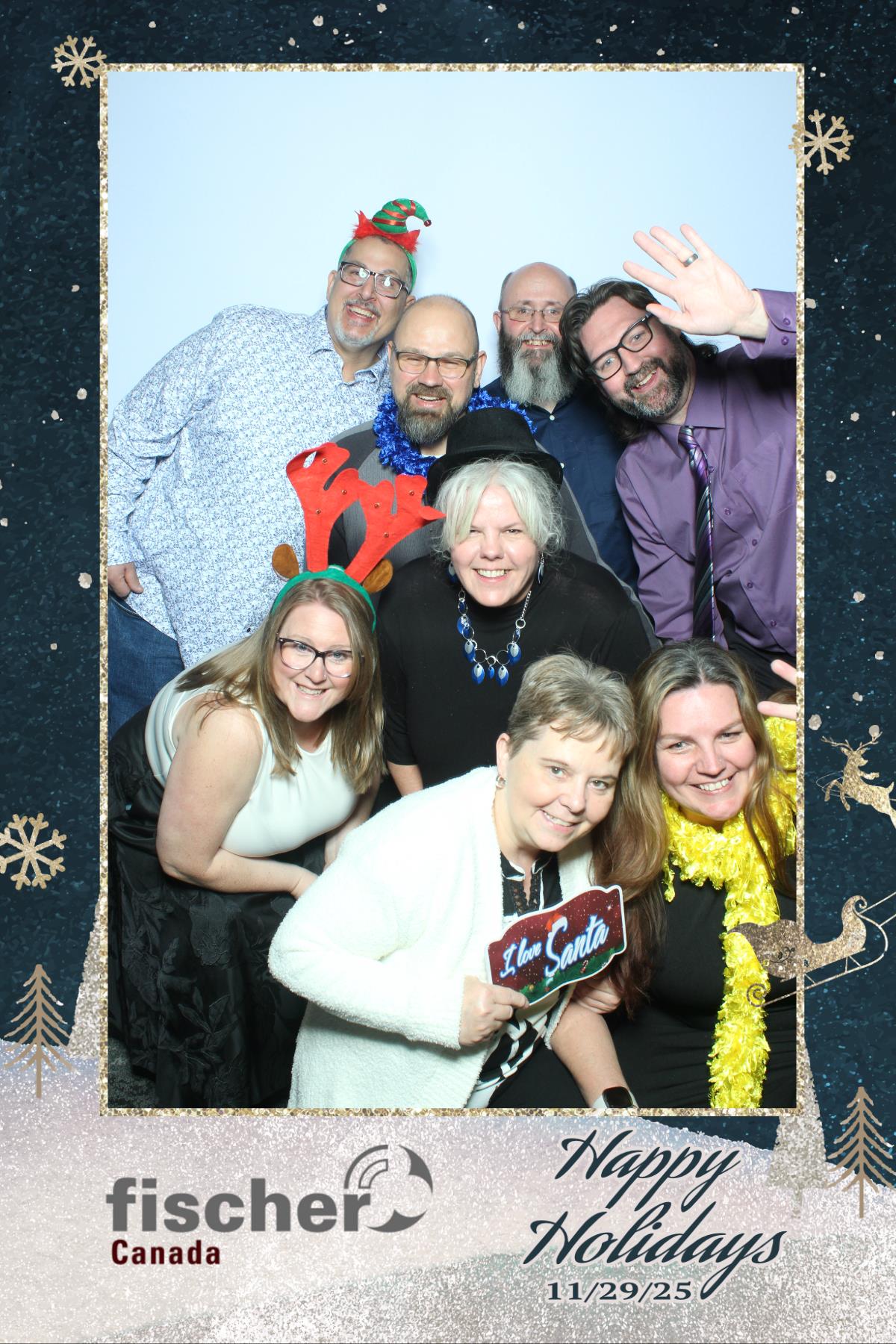 fischer Canada Holiday Party | View more photos from the event at gallery.myselfiemirror.ca/u/romanmyselfiemirrorca/fischer-Canada-Holiday-Party-0
