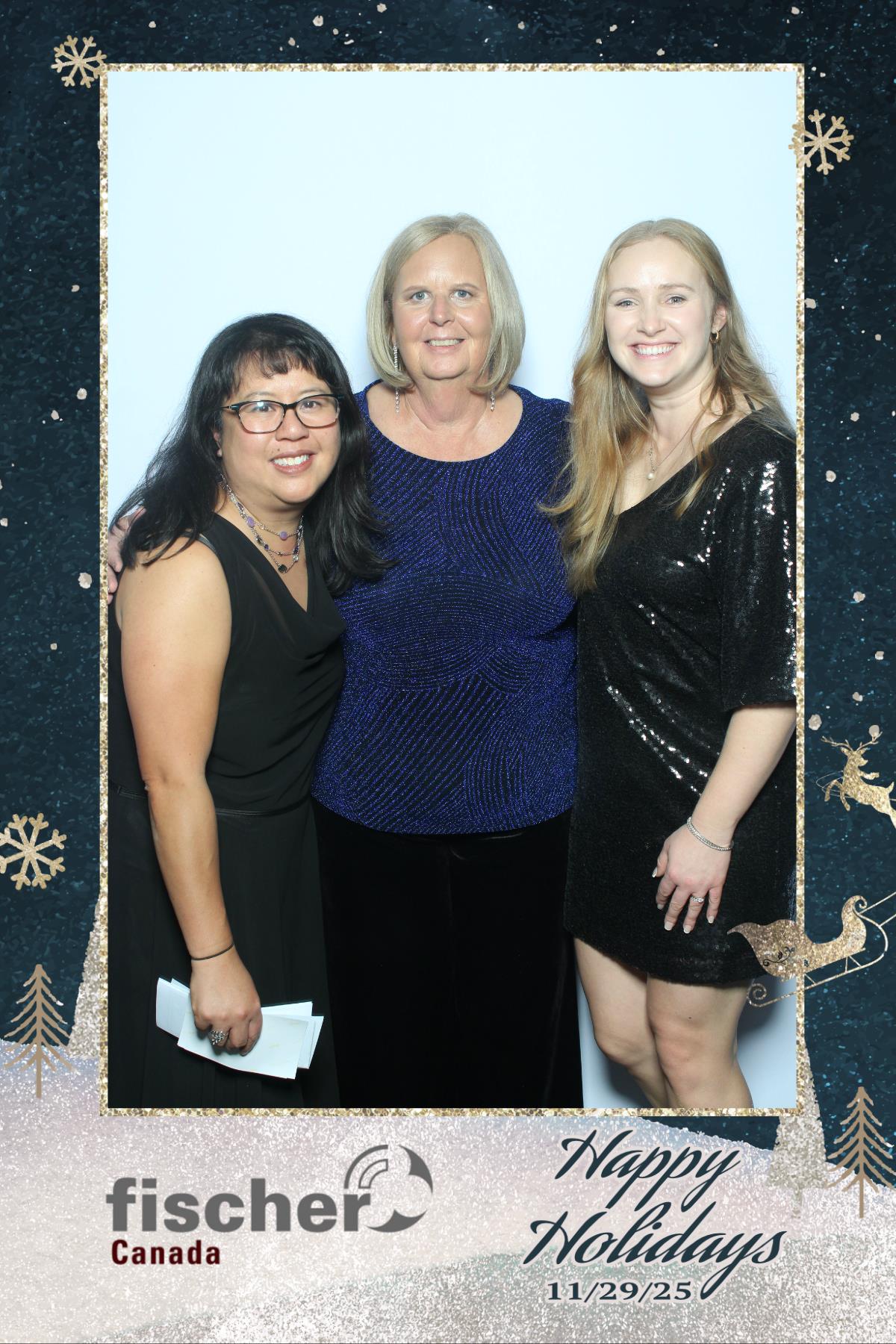 fischer Canada Holiday Party | View more photos from the event at gallery.myselfiemirror.ca/u/romanmyselfiemirrorca/fischer-Canada-Holiday-Party-0